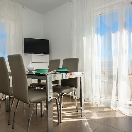 Vista Apartments Bol Eksteriør bilde